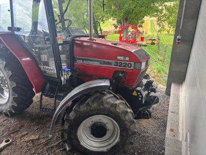 Bild 5:Case 3220 mit Klima