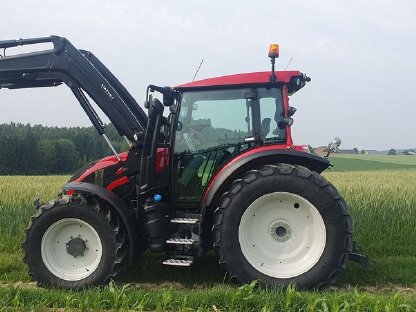 Valtra Traktor G105 H Schlepper mit Frontlader (115/125/135)