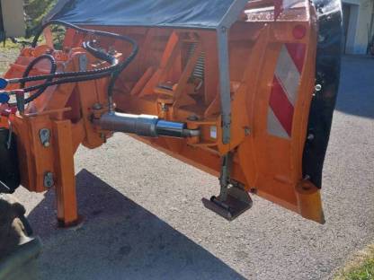 Bild 5:Schneepflug Hauer 2600