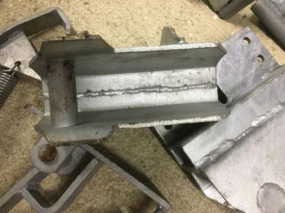 Bild 2:Aeby Aufbauhalterung Neuwertig