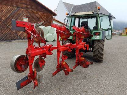 Bild 6:Pflug Niemeyer steingesichert Volldrehpflug Delta