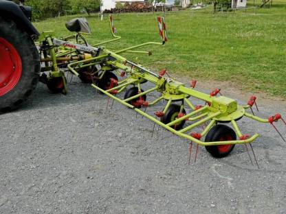 Bild 3:Kreiselheuer Claas Volto 870H