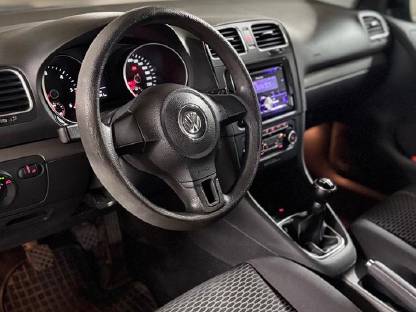 Bild 6:Golf 6 1.6 TDI 1. Besitz, Pickerl neu