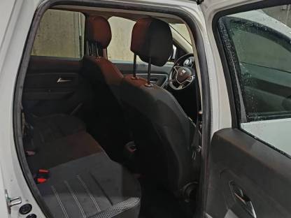 Bild 9:Dacia Duster 110 Prestige dCi 4WD