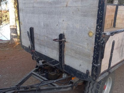 Bild 3:Verschiedenste Maschinen und Sachen