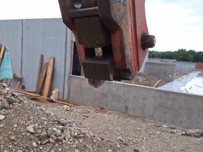 Bild 5:Takeuchi TB070