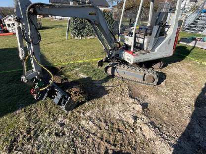 Takeuchi Minibagger TB015