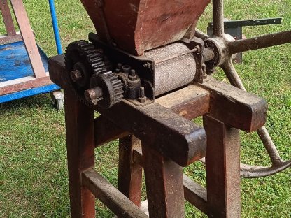 Bild 3:Getreidequetsche