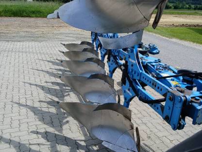 Bild 4:Wendepflug Lemken Variopal X7