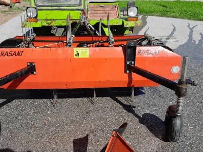 Bild 2:Rasant Bandrechen