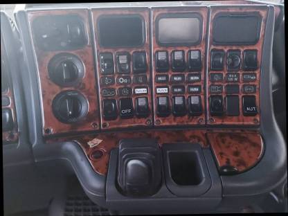 Bild 2:Scania R-series 124G Dreiseitenkipper EURO3