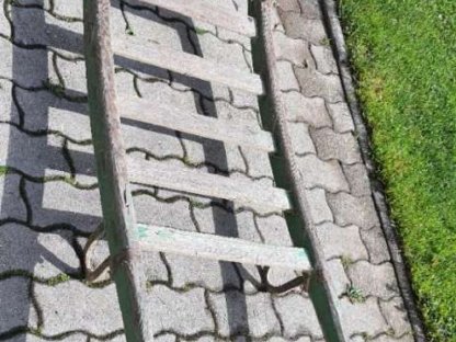 Alte Schubkarre
