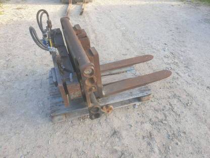 Bild 3:Kistendrehgerät Palettengabel