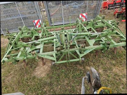 Bild 3:BIO Grubber 4,7 m gefedert 19 Zinken