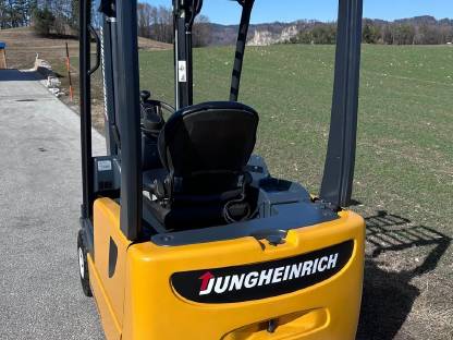 Bild 2:Stapler Jungheinrich EFG