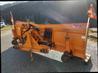 Bild 4:Hydrac UNI 270 Schneeschild