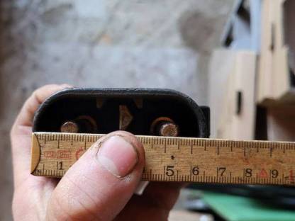 Bild 8:Ladegerät 12/24 V