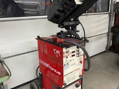 Fronius Tps 330 mit Push/pull Schlauchpaket.