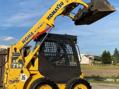 Bild 3:Komatsu SK714 Kompaktlader