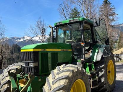 John Deere 7810