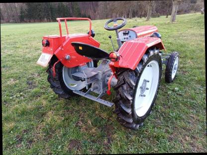 Bild 3:Oldtimer Traktor Lindner Junior