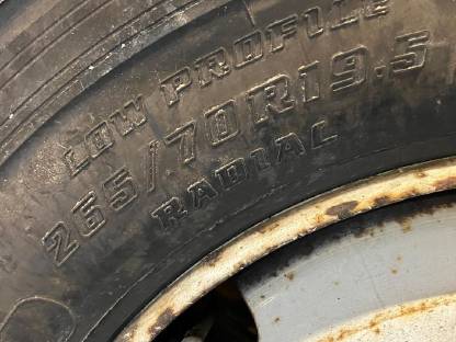 Bild 2:Kommunalbereifung mit Felgen