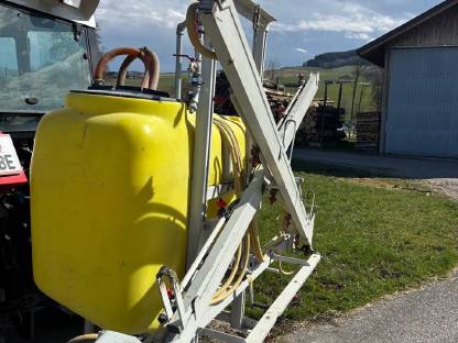 Bild 2:Jessernigg Feldspritze 12 m