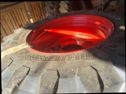 Bild 6:Kompletträder Fendt 1050 1046 1042 1038