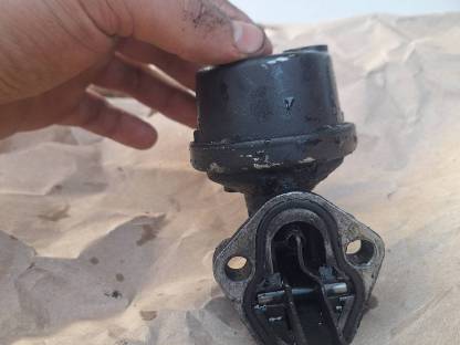 Bild 4:Vorförderpumpe New Holland T5000 T5060