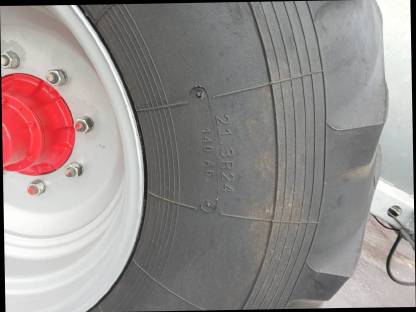 Bild 4:Reifen und Felgen