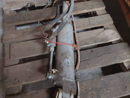 Hydraulischer Oberlenker