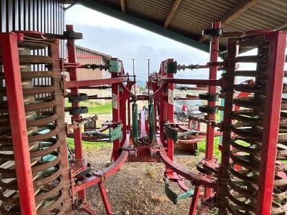 Bild 3:Kverneland CLC Pro Classic Grubber