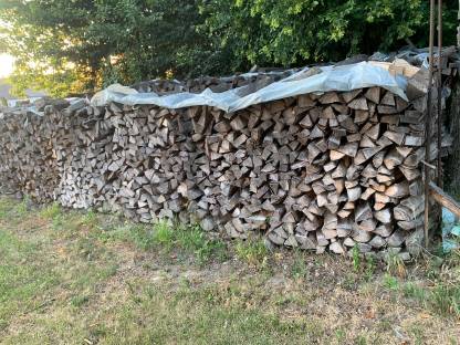 Bild 2:Brennholz Buche Fichte