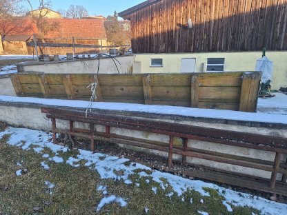 Bild 2:Anhängerplateau