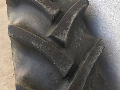 Bild 2:Traktorreifen Firestone