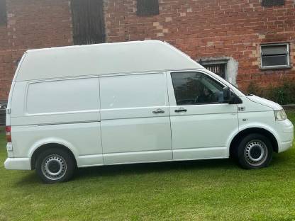 Bild 5:VW T5 Hochdach langer Radstand 2,5 l