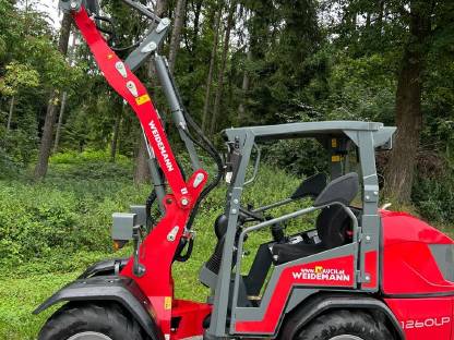 Bild 6:Weidemann 1260 LP unter 2 m Bauhöhe