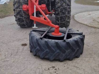 Bild 2:Futterschieber, Reifen hydraulisch