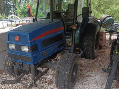 Traktor Iseki 50 PS Allrad