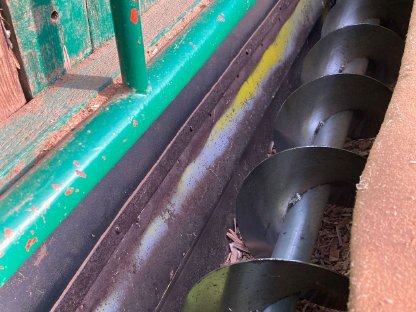 Bild 4:Hackguthänger 12,5 m³ mit Querförderschnecke