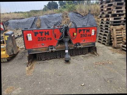 Bild 2:PTH Crusher 250 RS