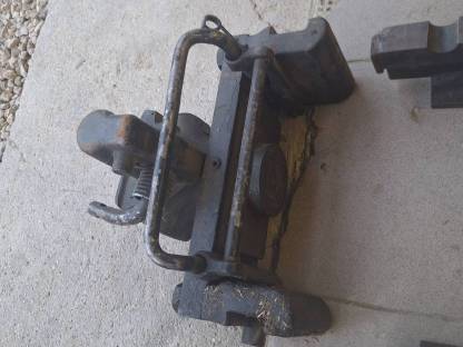 Bild 3:Anhängeschlitten und Zugmaul für Maxxum 5100 Serie