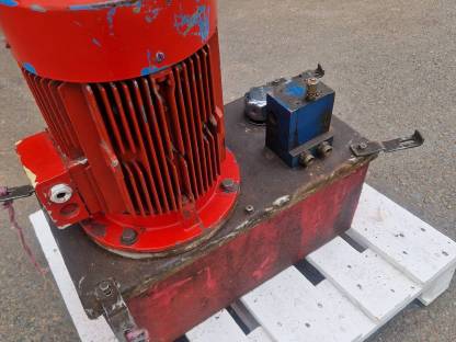 Hydraulikaggregat von Firma Schauer für Druckentmistung
