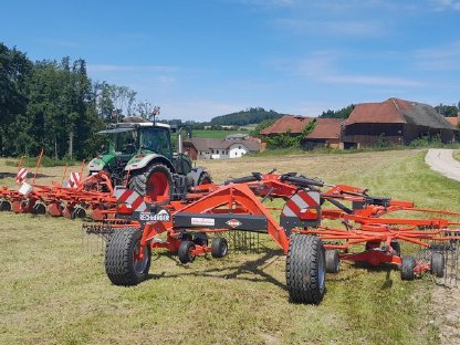 Bild 9:Kuhn Schwader 7631 GA