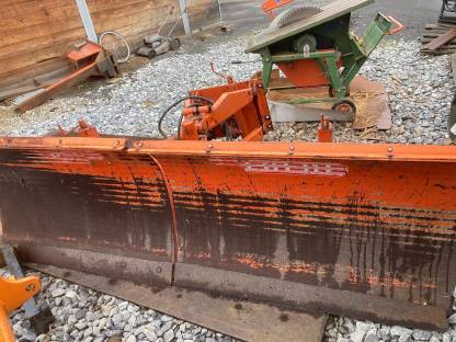 Bild 3:Eberl Schneepflug