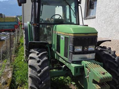 John Deere 6100