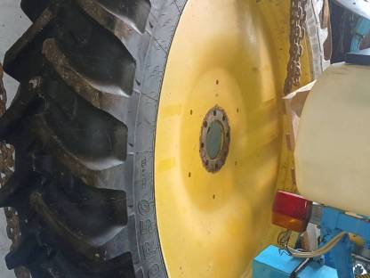 Bild 2:Verkaufe Pflegereifen für JD 6320