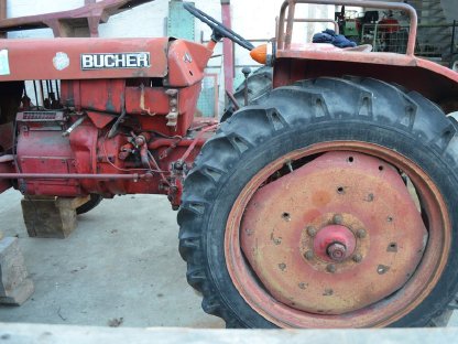 Oldtimer Traktor Bucher