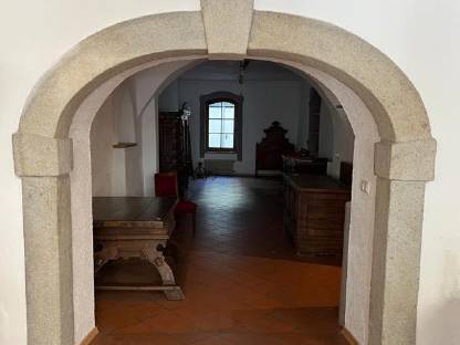 Granit Säulen/Türstöcke / Fensterrahmen wegen Umbau abzugebe
