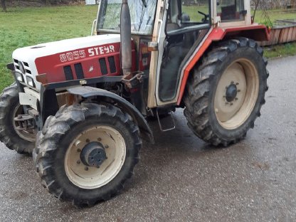 Bild 2:Steyr 8055 Allradtraktor